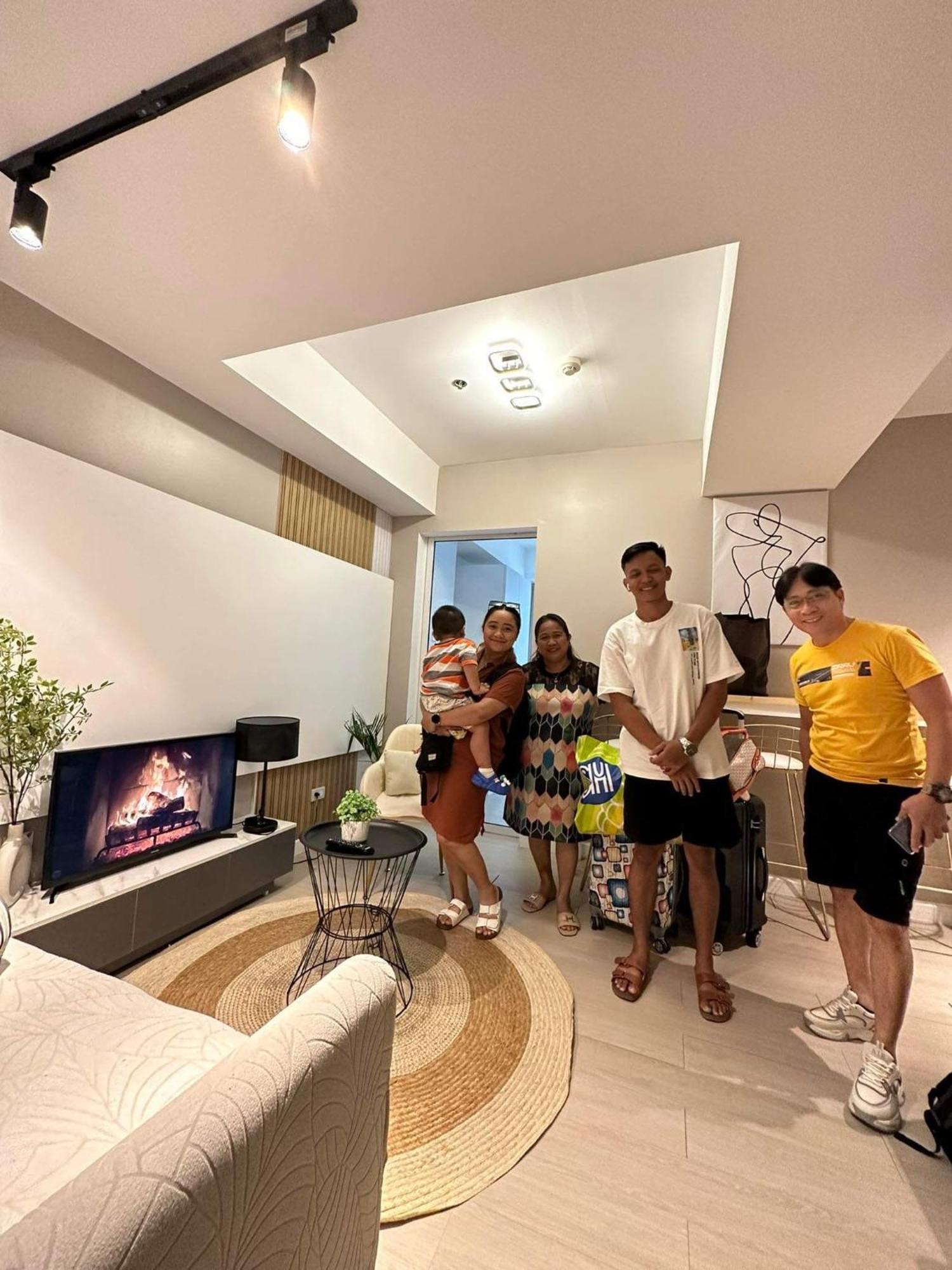 Azure Urban Resort Residence R&C - Paranaque Manila Esterno foto