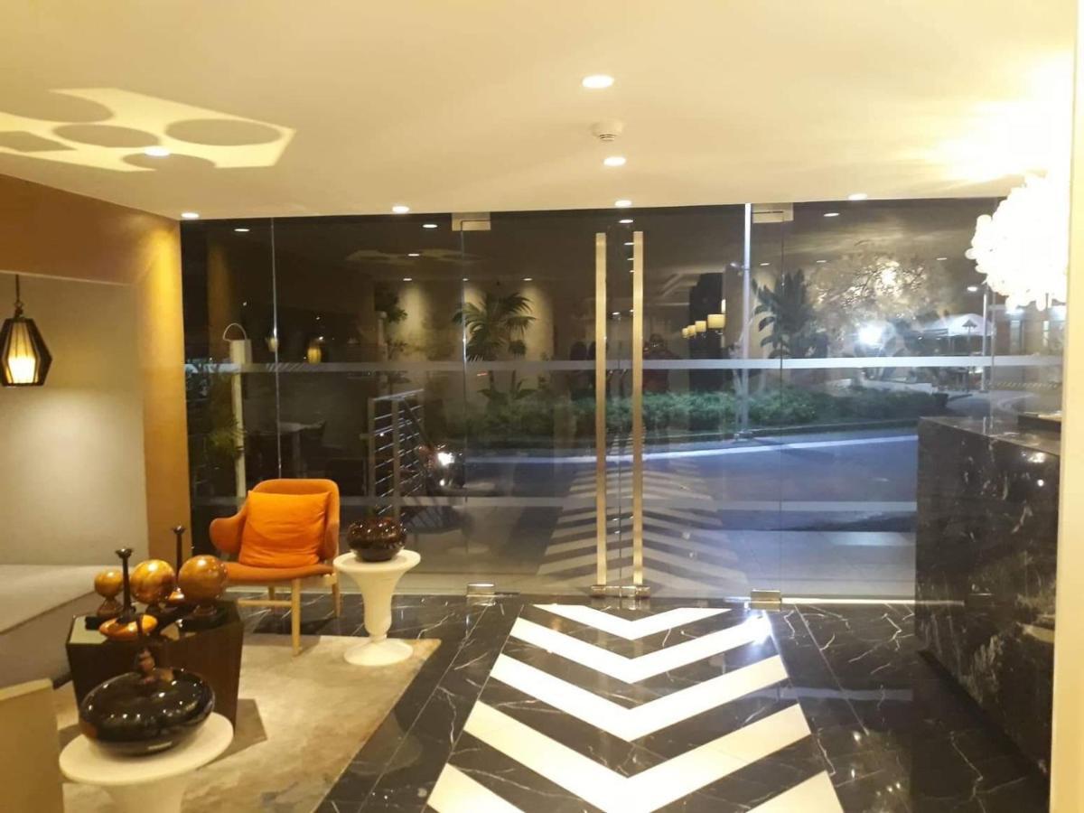 Azure Urban Resort Residence R&C - Paranaque Manila Esterno foto