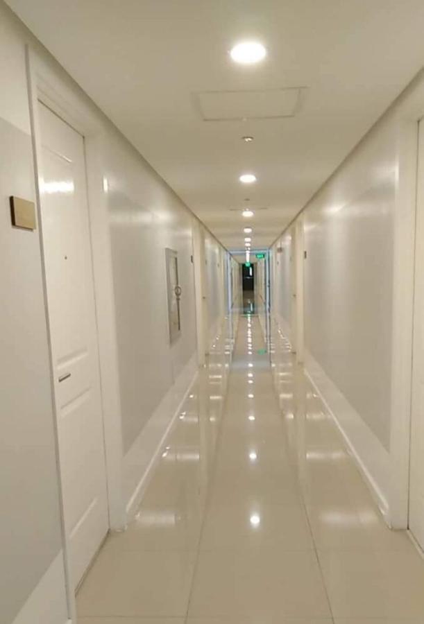 Azure Urban Resort Residence R&C - Paranaque Manila Esterno foto